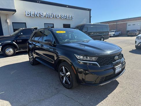 Used 2021 Kia Sorento S image 4