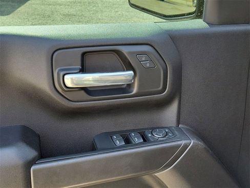 Used 2024 Chevrolet Silverado 1500 Custom Trail Boss image 15