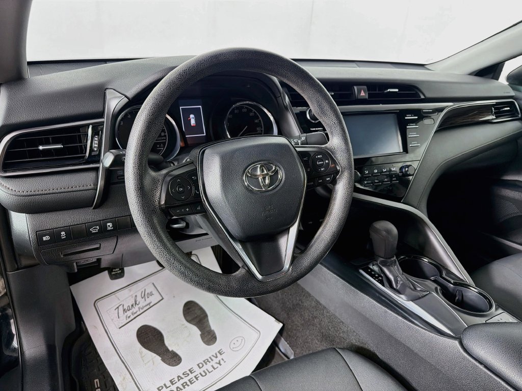 Used 2020 Toyota Camry LE FWD image 9