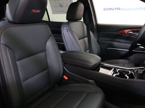 New 2026 Chevrolet Traverse Z71 w/ Enhanced Driving Package AWD/4WD image 22