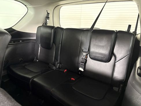 Used 2023 Nissan Armada SV image 40