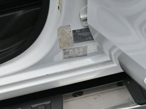 Used 2021 GMC Sierra 1500 4x4 Crew Cab w/ Sierra Value Package image 35