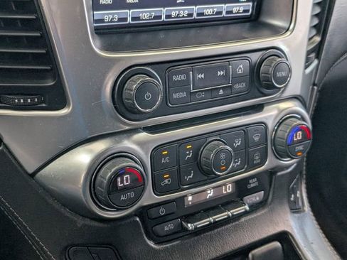 Used 2020 Chevrolet Suburban LT AWD/4WD image 18