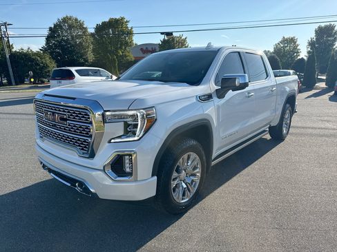Used 2021 GMC Sierra 1500 Denali w/ Denali Ultimate Package AWD/4WD image 3