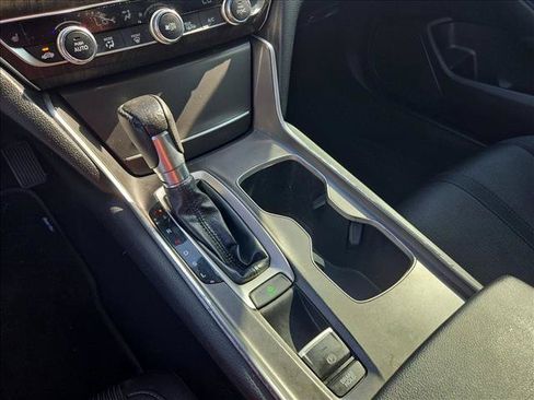 Used 2019 Honda Accord EX image 12
