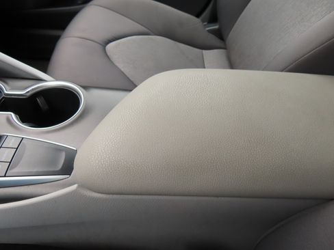 Used 2023 Toyota Camry LE image 27