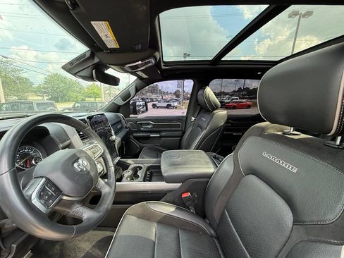 Used 2022 RAM 1500 Laramie AWD/4WD image 13