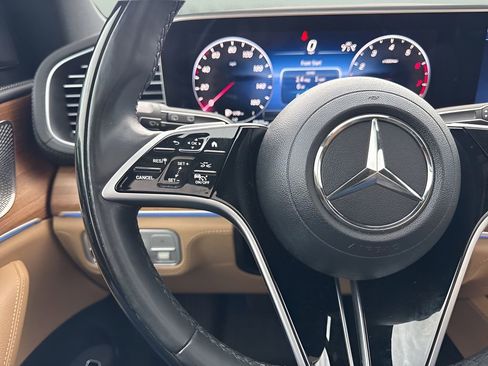 Used 2024 Mercedes-Benz GLE 350 4MATIC image 17