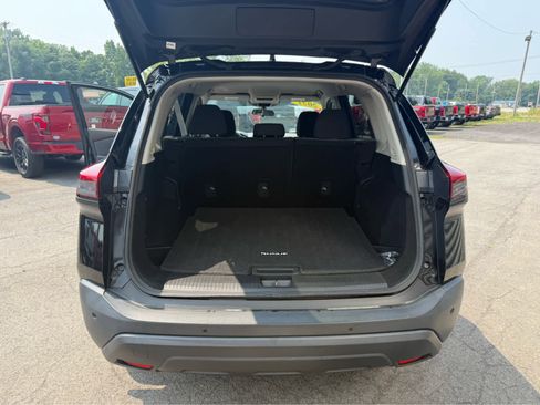 Used 2021 Nissan Rogue S image 14