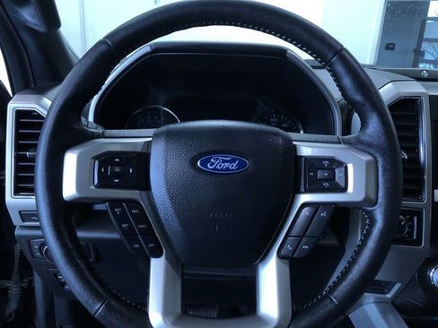 Used 2020 Ford F150 Lariat w/ Equipment Group 502A Luxury AWD/4WD image 20