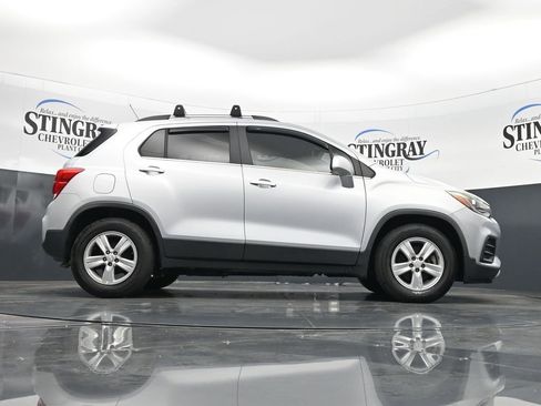 Used 2020 Chevrolet Trax LT image 24