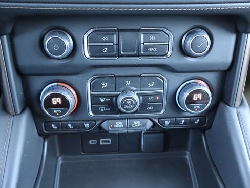 Certified 2023 Chevrolet Tahoe High Country w/ Premium Package 2 image 29