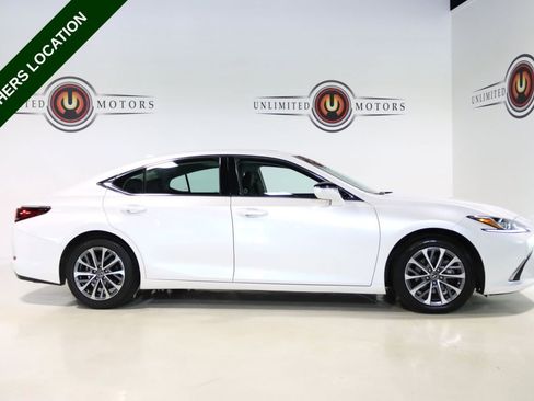 Used 2022 Lexus ES 350 w/ ES 350 Ultra Luxury Package FWD image 30