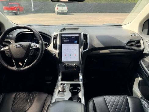 Used 2023 Ford Edge Titanium AWD/4WD image 20