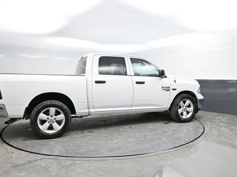 Used 2023 RAM 1500 Classic SLT image 9