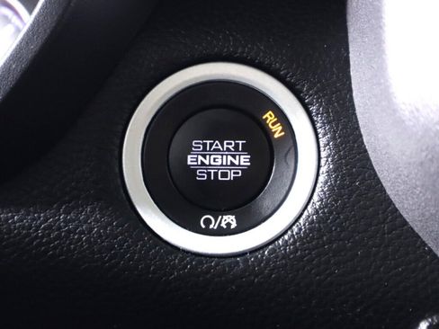 Used 2020 RAM 1500 Big Horn AWD/4WD image 25