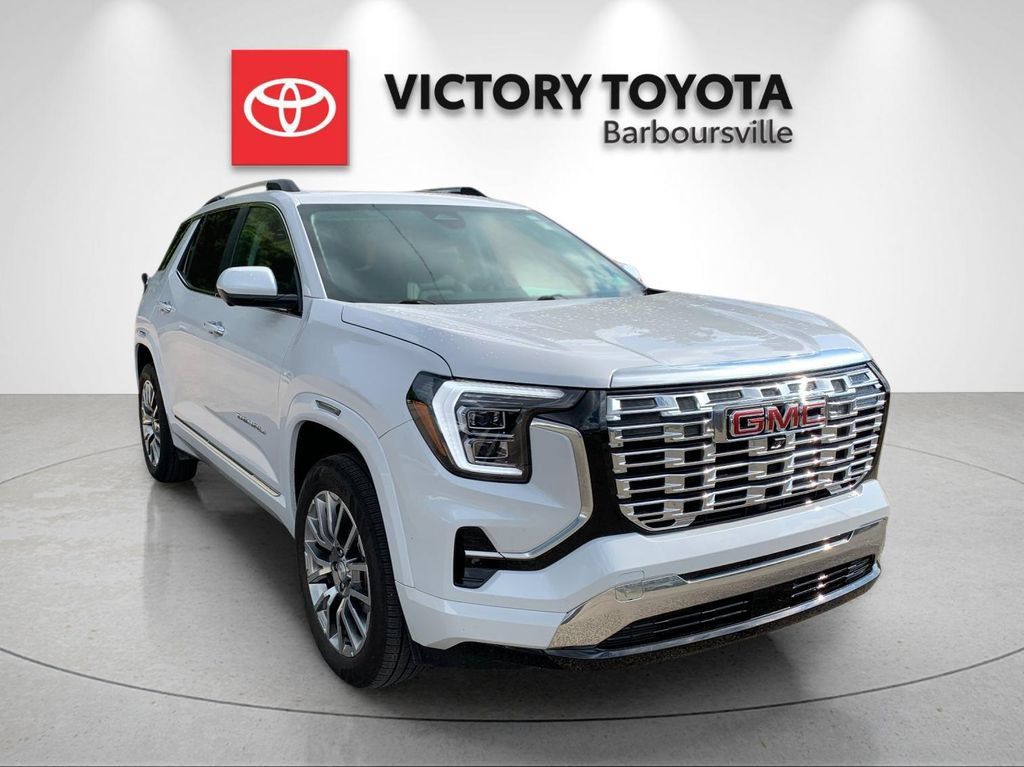 Used 2026 GMC Terrain Denali w/ LPO, Floor Liner Package AWD/4WD image 5