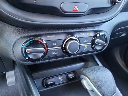 Used 2024 Kia Soul LX FWD image 21