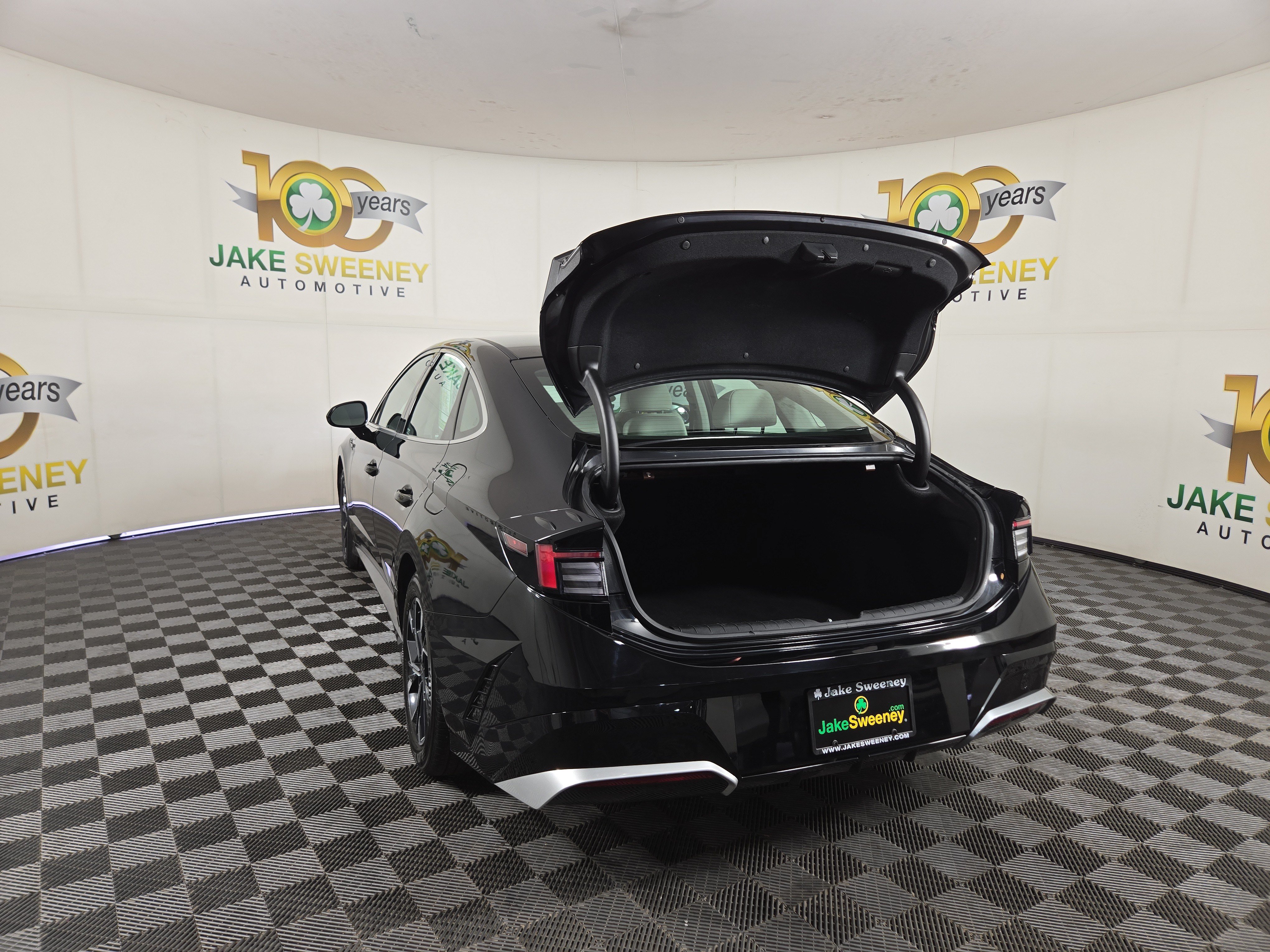 Used 2025 Hyundai Sonata SEL FWD image 30