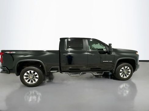 Used 2025 Chevrolet Silverado 2500 Custom w/ Custom Convenience Package image 8
