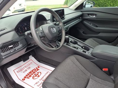 Used 2023 Honda Accord EX image 13