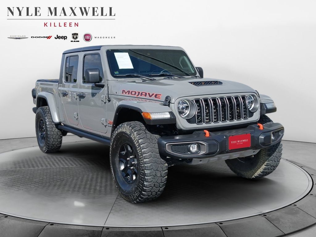 Used 2021 Jeep Gladiator Mojave AWD/4WD image 2