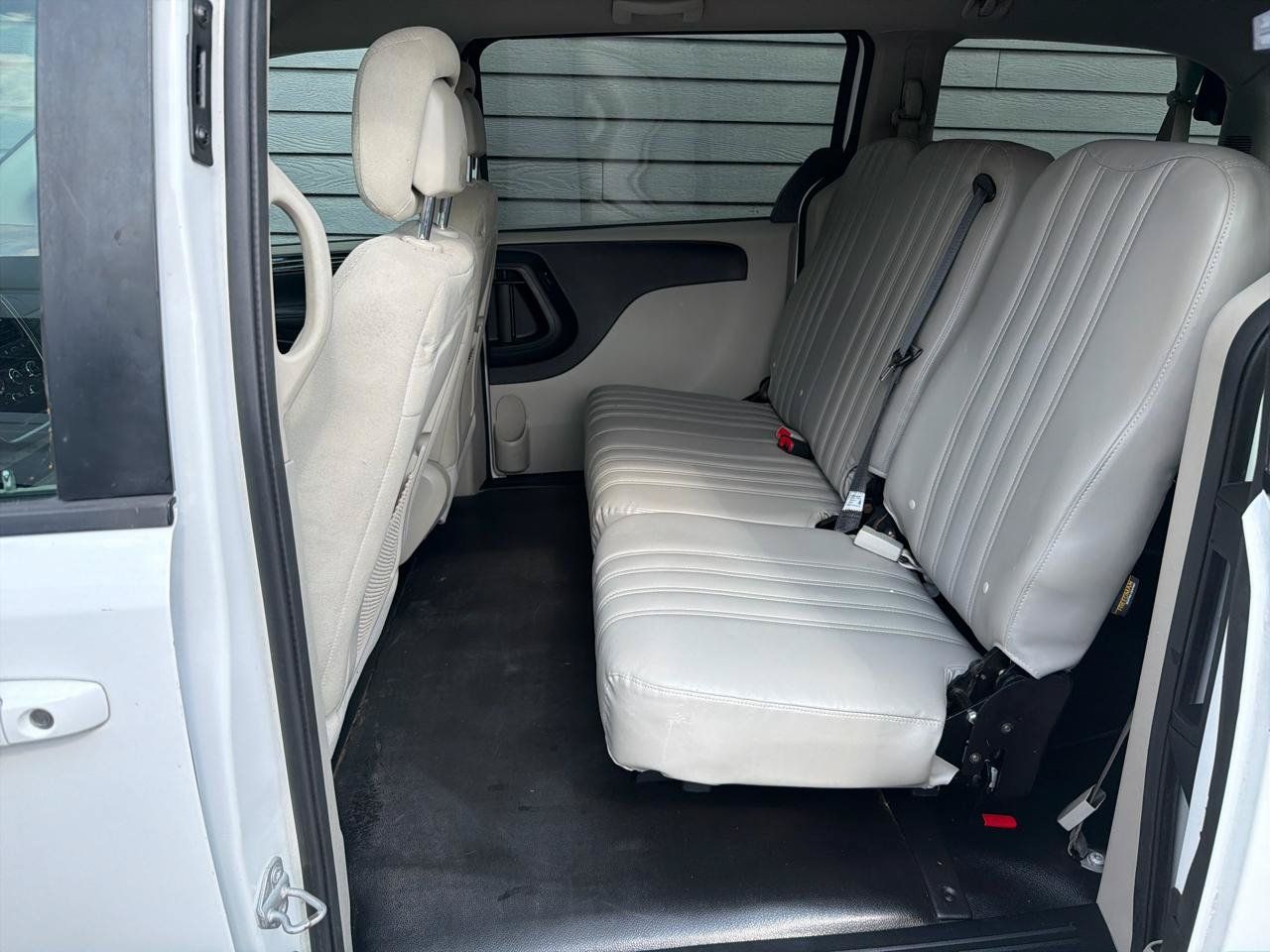 Used 2017 Dodge Grand Caravan SE w/ Power Window Group FWD image 20