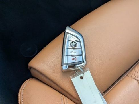 Used 2021 BMW X5 xDrive45e w/ Parking Assistance Package image 36