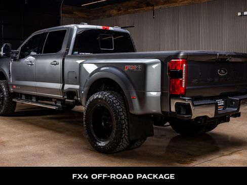 Used 2025 Ford F350 Lariat image 7