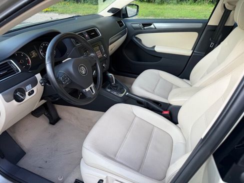 Used 2014 Volkswagen Jetta TDI FWD image 13