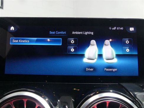 Used 2023 Mercedes-Benz GLA 250 image 43