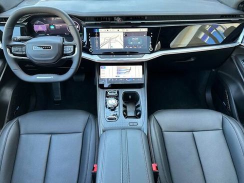 New 2025 Jeep Wagoneer S Launch Edition image 10