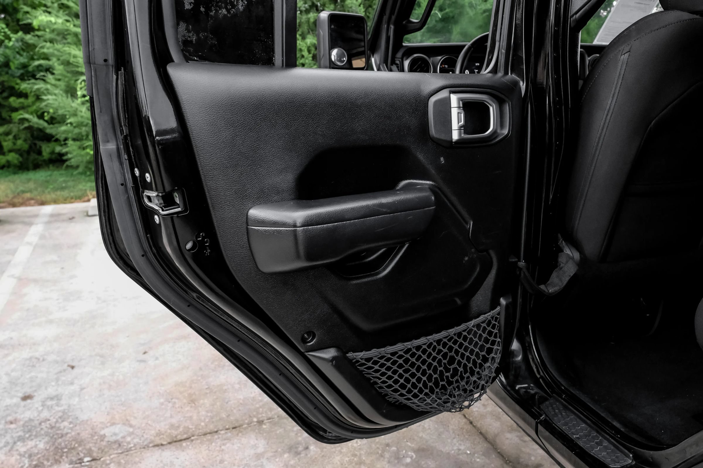 Used 2018 Jeep Wrangler Unlimited Sport S AWD/4WD image 46