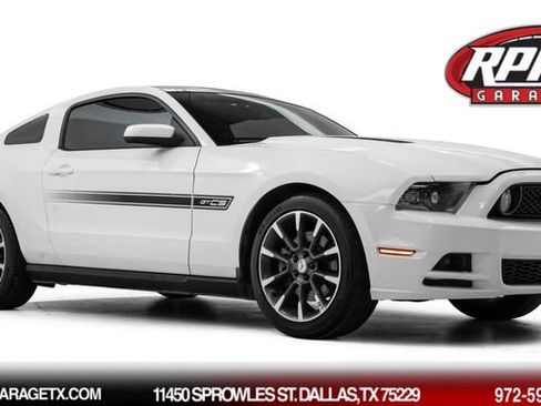 Used 2013 Ford Mustang GT Premium RWD image 1