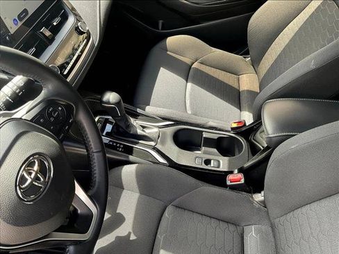 Used 2025 Toyota Corolla SE FWD image 11