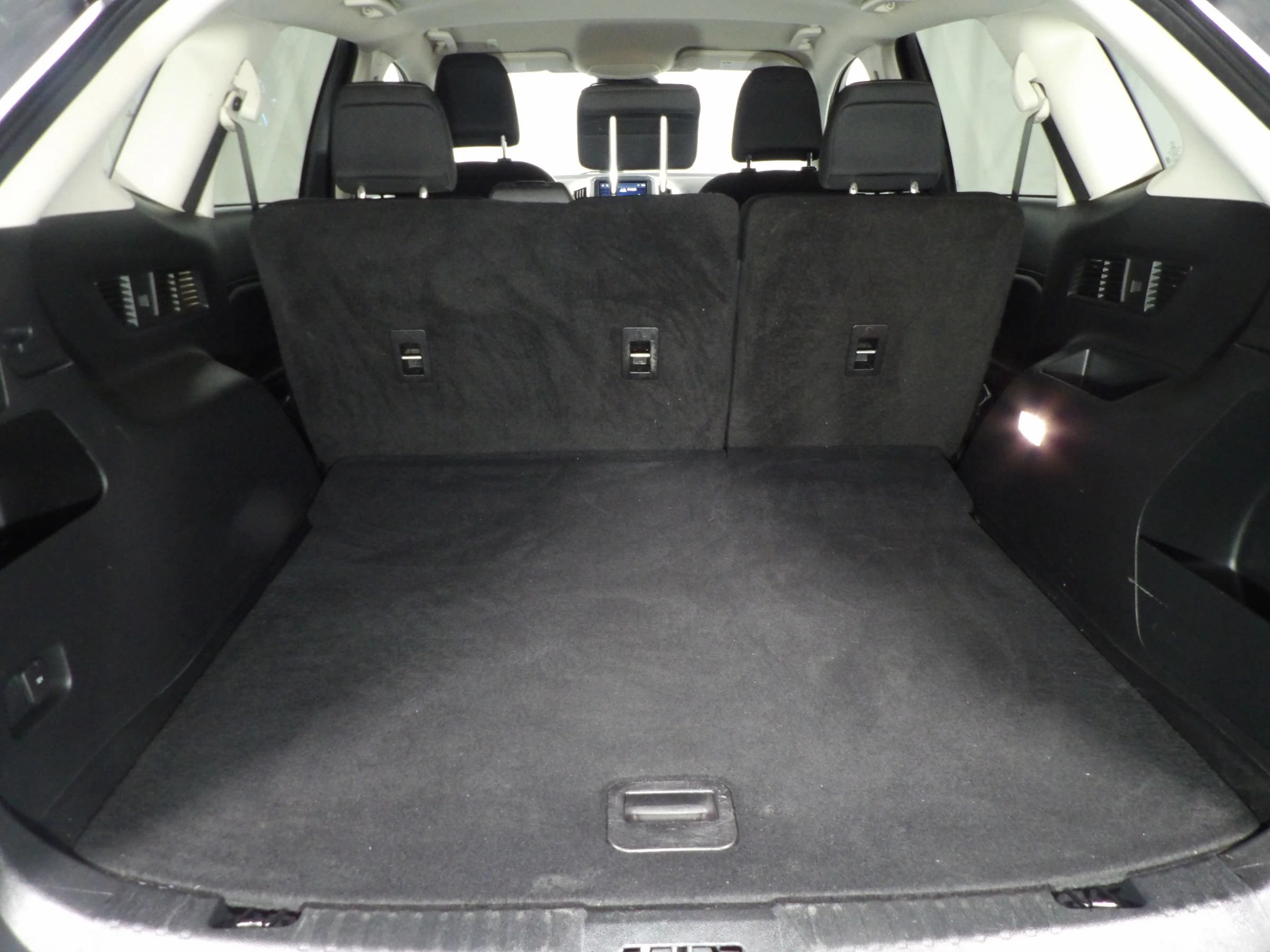 Used 2024 Ford Edge SE w/ Black Appearance Package AWD/4WD image 8