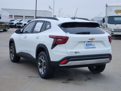 New 2026 Chevrolet Trax LT w/ Driver Confidence Package image 3