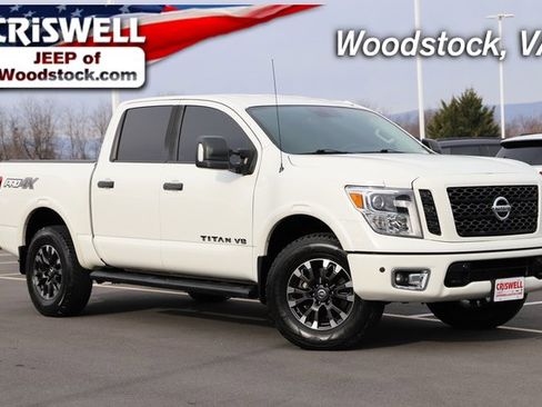 Used 2018 Nissan Titan PRO-4X image 1