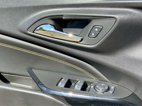 New 2025 Chevrolet Trax LT w/ Driver Confidence Package image 52