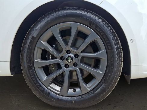 Used 2024 Land Rover Range Rover Sport Dynamic SE AWD/4WD image 9