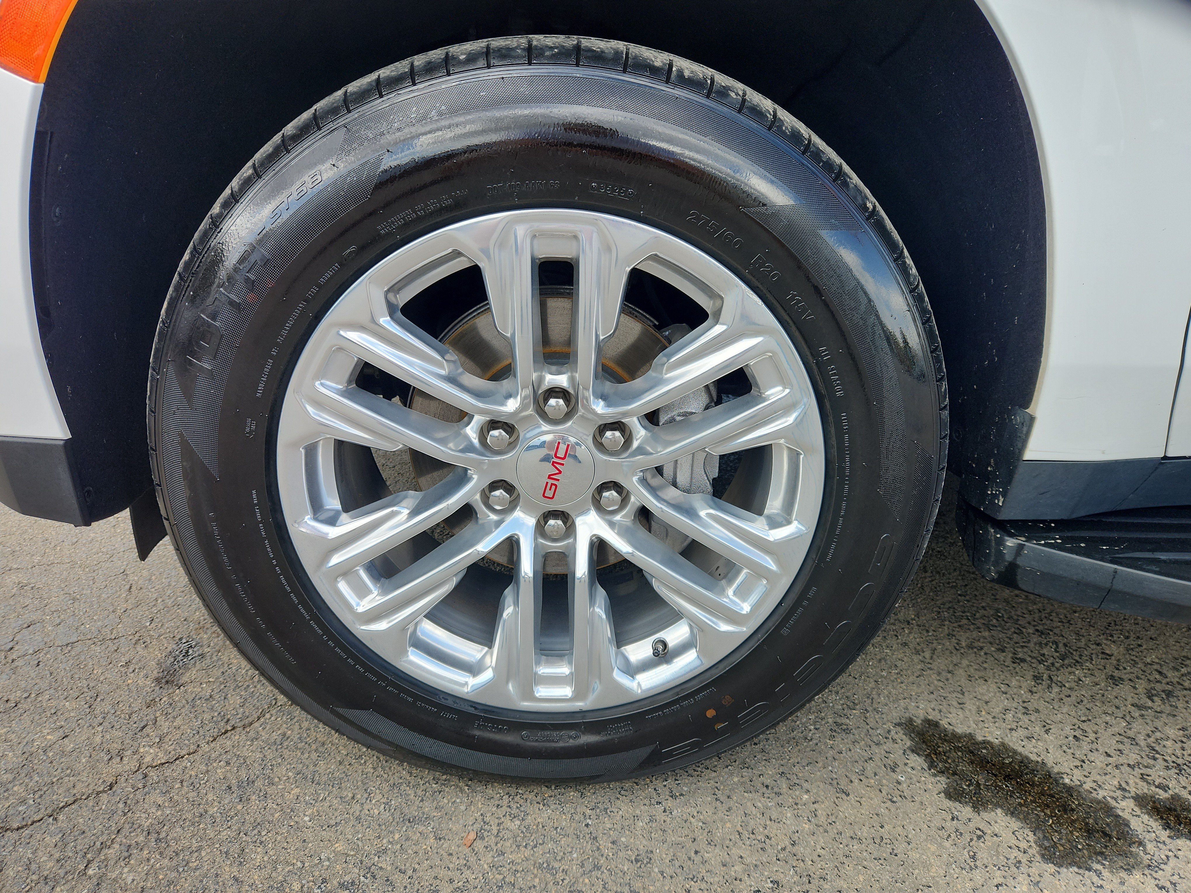 Used 2024 GMC Yukon SLT AWD/4WD image 47