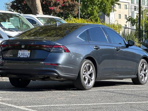 Used 2023 Honda Accord EX image 4