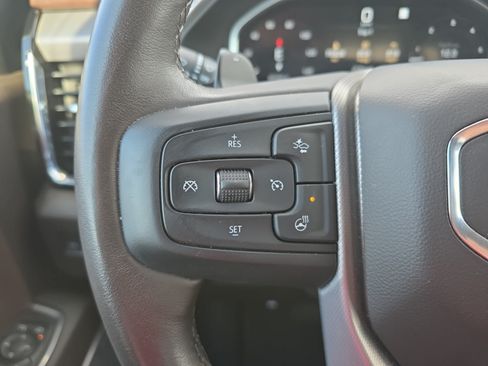 Used 2022 GMC Sierra 1500 Denali w/ Technology Package AWD/4WD image 22