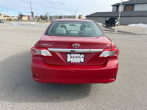 Used 2013 Toyota Corolla LE image 12