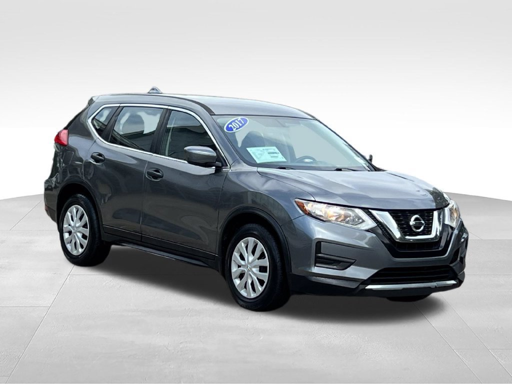 Used 2017 Nissan Rogue S FWD image 3
