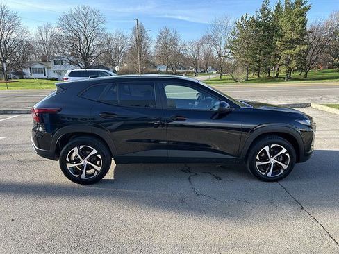 Certified 2024 Chevrolet Trax RS w/ Driver Confidence Package FWD image 6