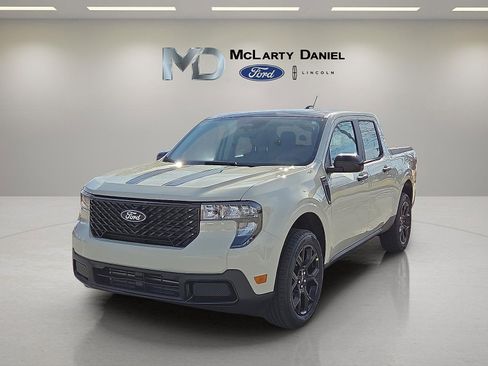 New 2025 Ford Maverick XLT w/ Black Appearance Package image 2