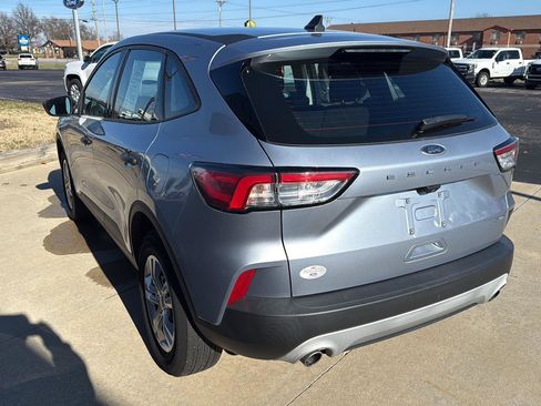 Used 2022 Ford Escape S image 4