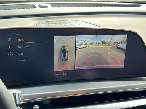 New 2025 Cadillac Lyriq Luxury image 20