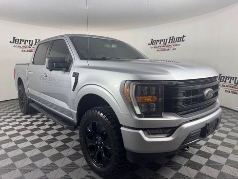 Used 2022 Ford F150 XLT w/ Equipment Group 302A High AWD/4WD image 5